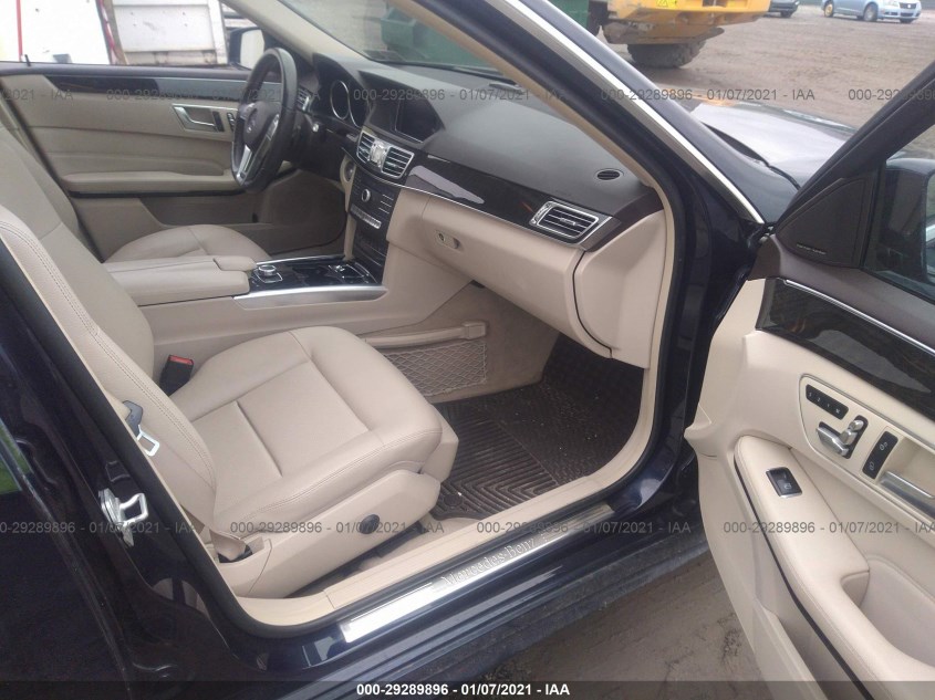 MERCEDES-BENZ E-CLASS WDDHF8JB1GB222387