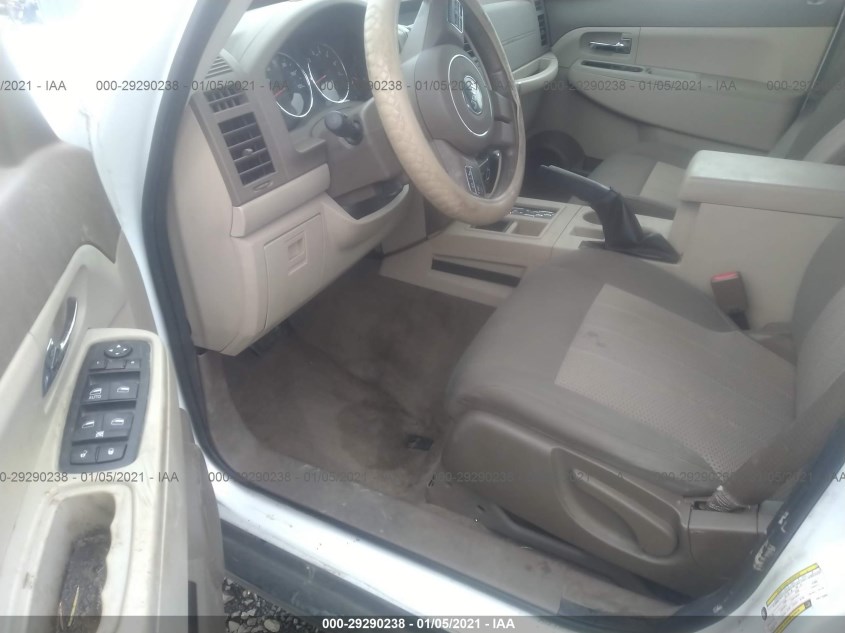 JEEP LIBERTY 1C4PJLAKXCW110861