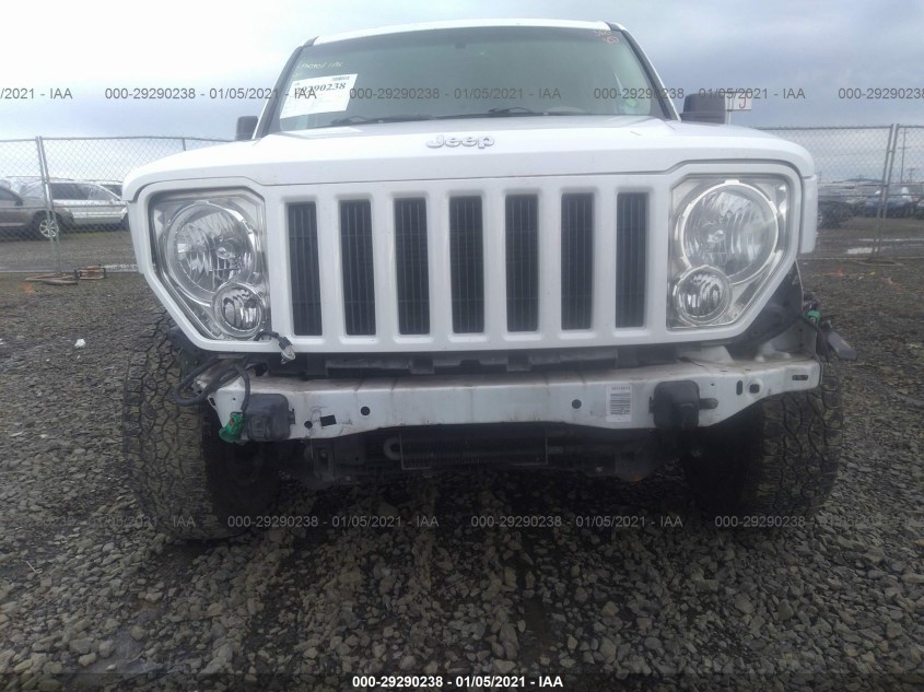 JEEP LIBERTY 1C4PJLAKXCW110861