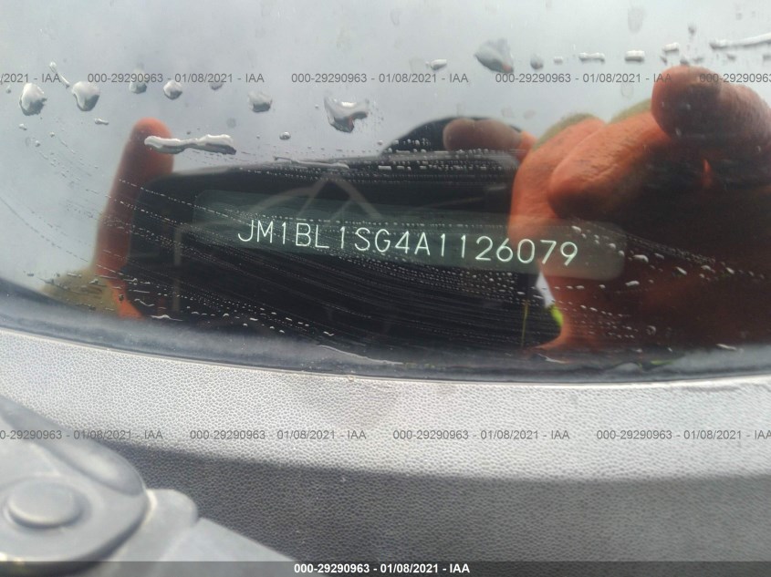 MAZDA MAZDA3 JM1BL1SG4A1126079