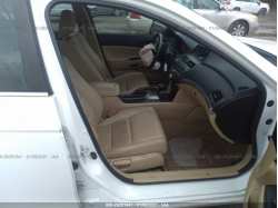 HONDA ACCORD SDN 1HGCP2F67CA212233