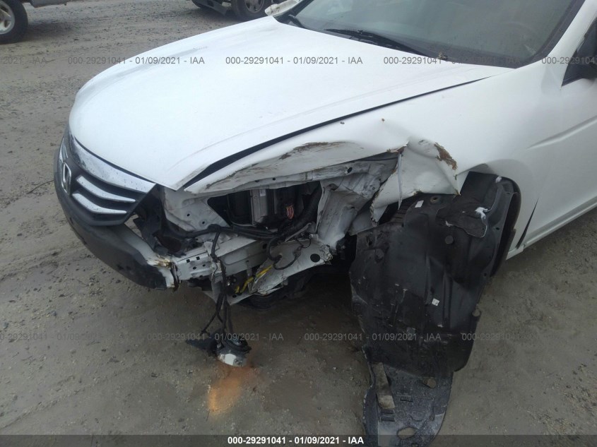 HONDA ACCORD SDN 1HGCP2F67CA212233