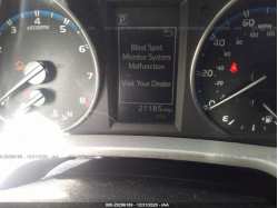 TOYOTA RAV4 2T3WFREV9HW389438