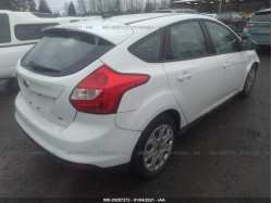 FORD FOCUS 1FAHP3K23CL356630