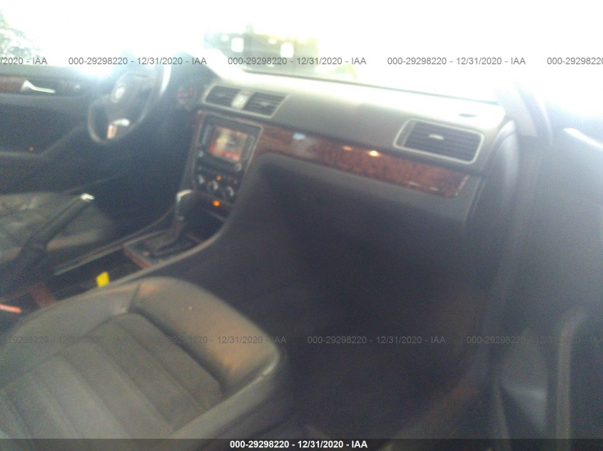 VOLKSWAGEN PASSAT 1VWCM7A37CC062353