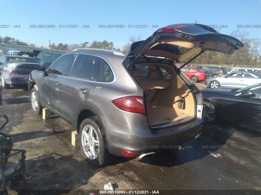 PORSCHE CAYENNE WP1AB2A21BLA54675