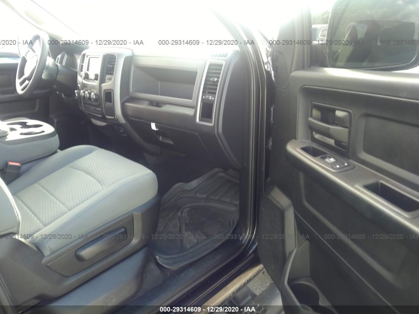 RAM 1500 1C6RR7FT8JS103140