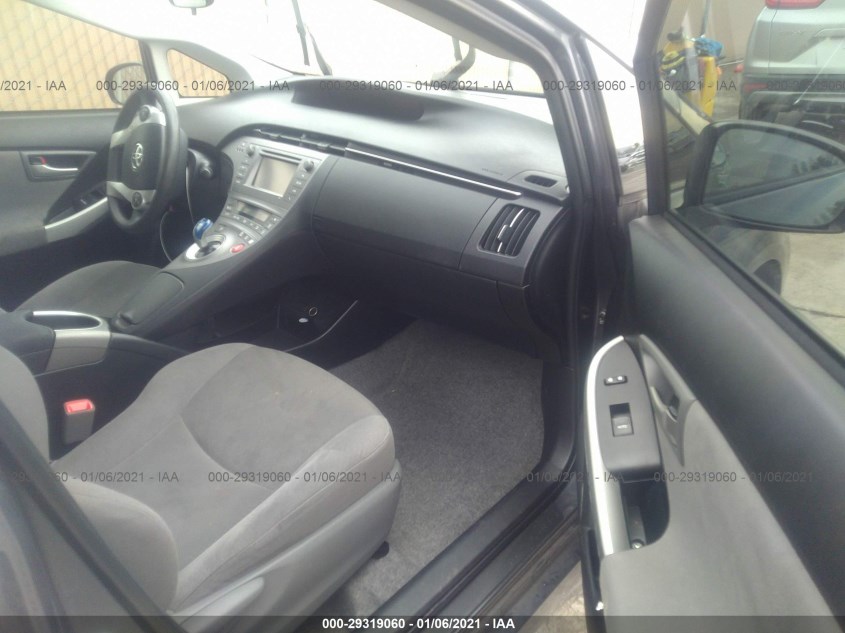 TOYOTA PRIUS JTDKN3DU0D5651971