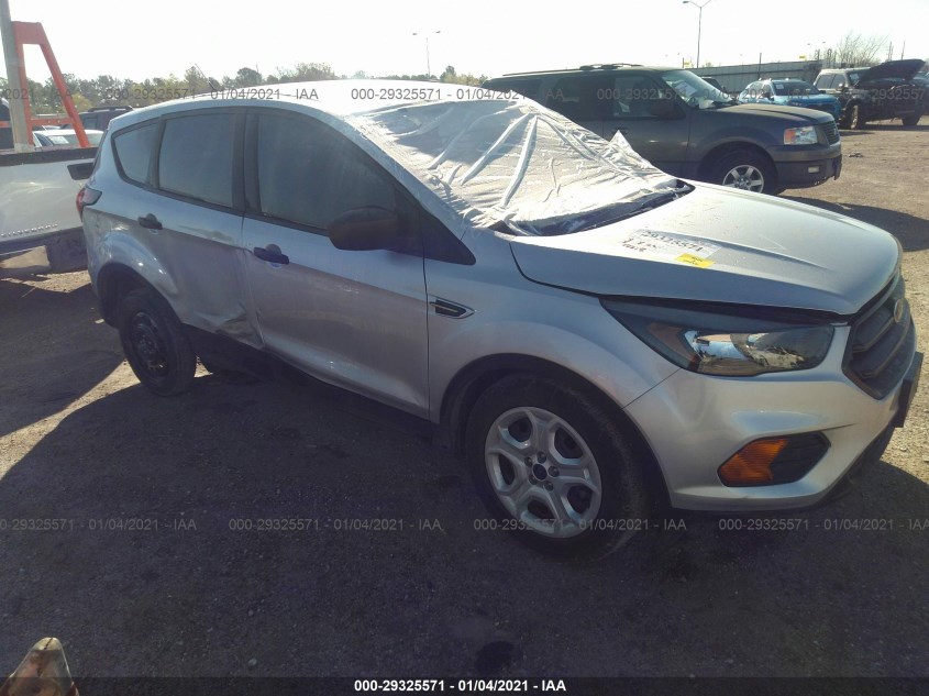 FORD ESCAPE 1FMCU0F73KUA99510