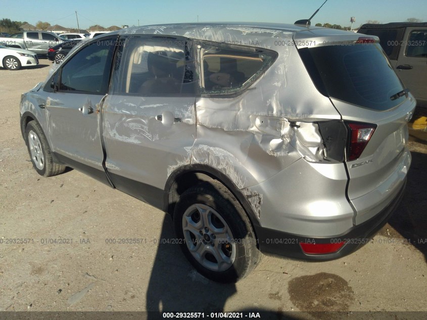 FORD ESCAPE 1FMCU0F73KUA99510