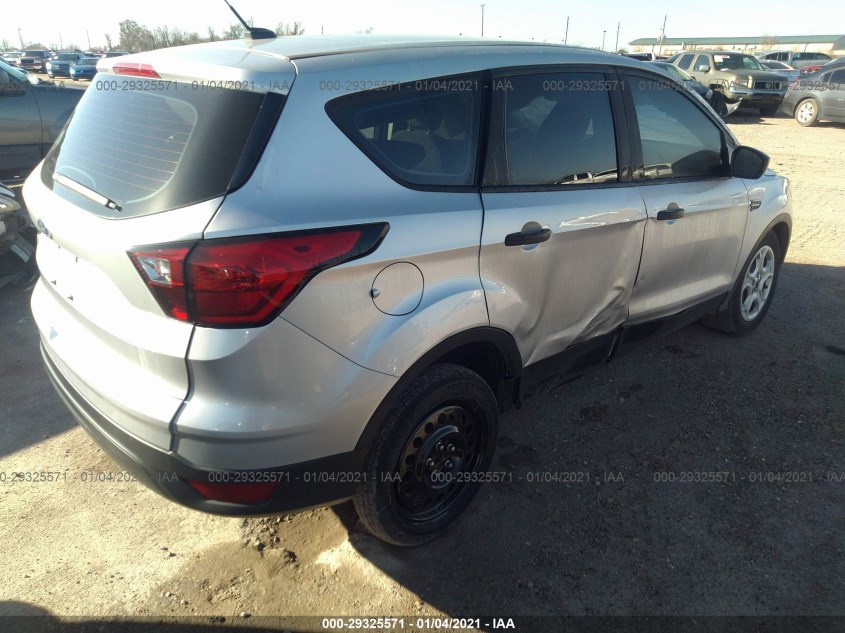 FORD ESCAPE 1FMCU0F73KUA99510