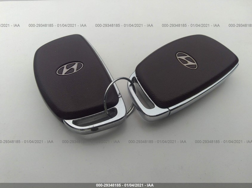 HYUNDAI ELANTRA KMHD84LF0HU284621