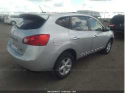NISSAN ROGUE JN8AS5MT9DW024322