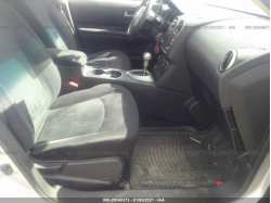 NISSAN ROGUE JN8AS5MT9DW024322