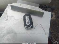 HYUNDAI GENESIS KMHGC4DE8BU131851