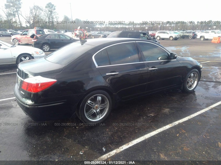 HYUNDAI GENESIS KMHGC4DE8BU131851