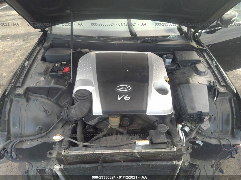 HYUNDAI GENESIS KMHGC4DE8BU131851