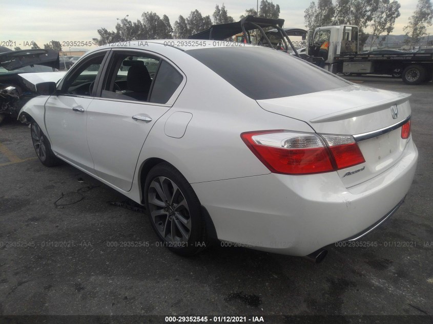 HONDA ACCORD SEDAN 1HGCR2F55FA149414