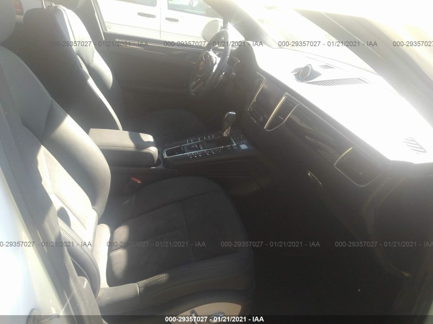 PORSCHE MACAN WP1AA2A52HLB02142