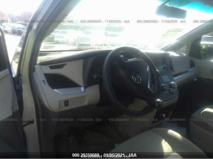 TOYOTA SIENNA 5TDZZ3DC7HS795396