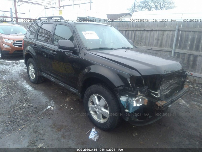 FORD ESCAPE 1FMCU9DG1AKA69214