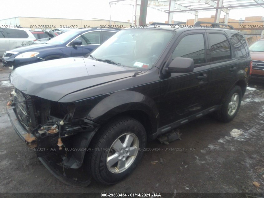 FORD ESCAPE 1FMCU9DG1AKA69214