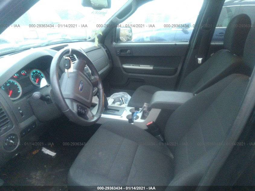 FORD ESCAPE 1FMCU9DG1AKA69214