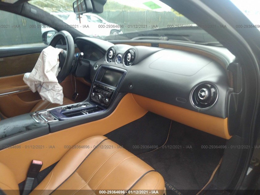 JAGUAR XJ SAJWA2GE3DMV41029