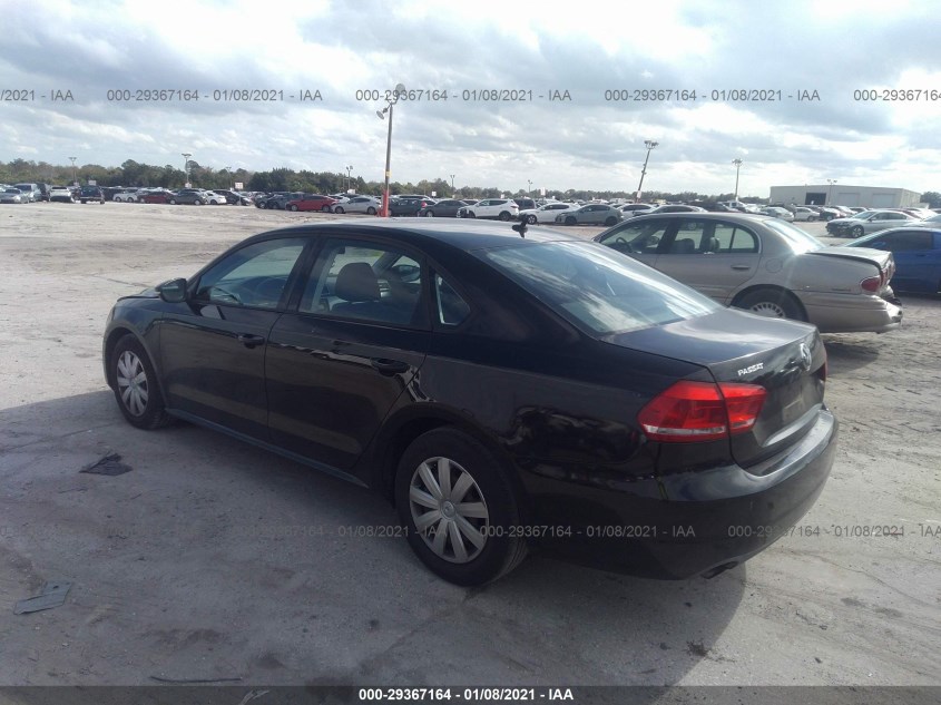 VOLKSWAGEN PASSAT 1VWAP7A39CC068623