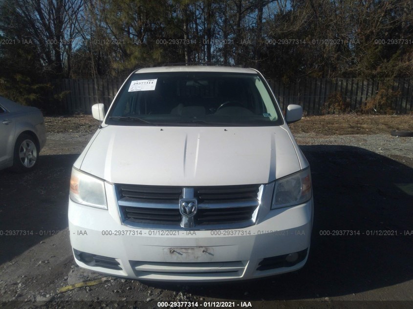 DODGE GRAND CARAVAN 2D4RN5D13AR120071