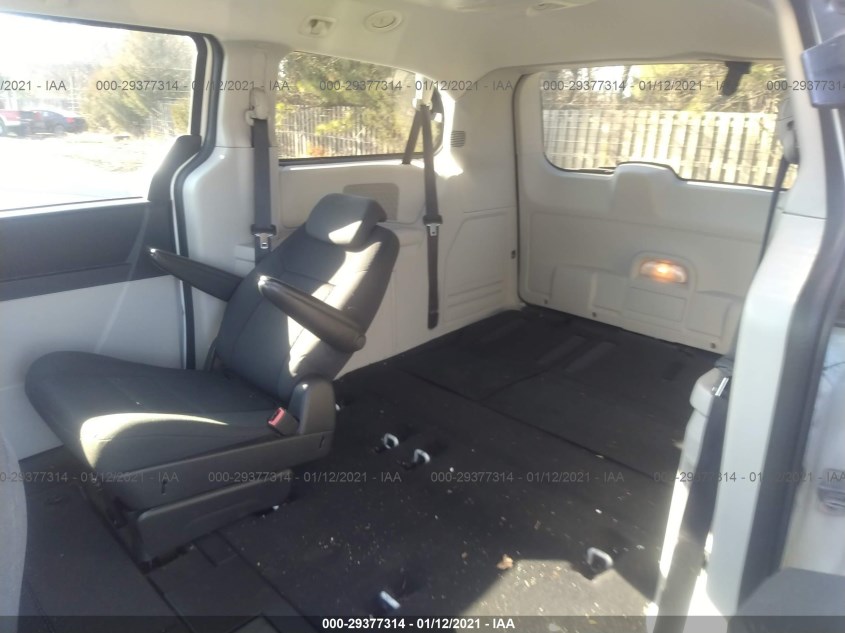 DODGE GRAND CARAVAN 2D4RN5D13AR120071