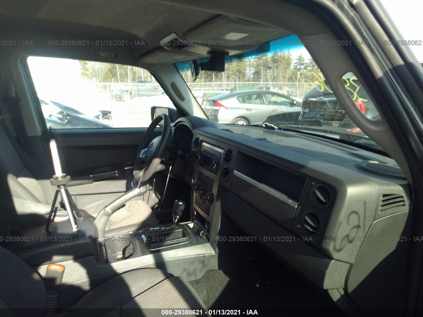 JEEP COMMANDER 1J4RG4GK7AC157228