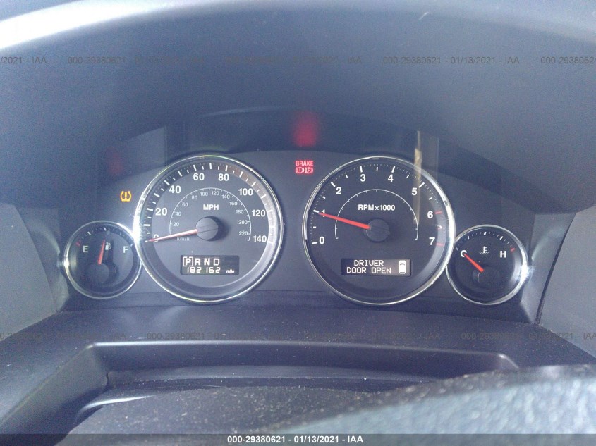 JEEP COMMANDER 1J4RG4GK7AC157228