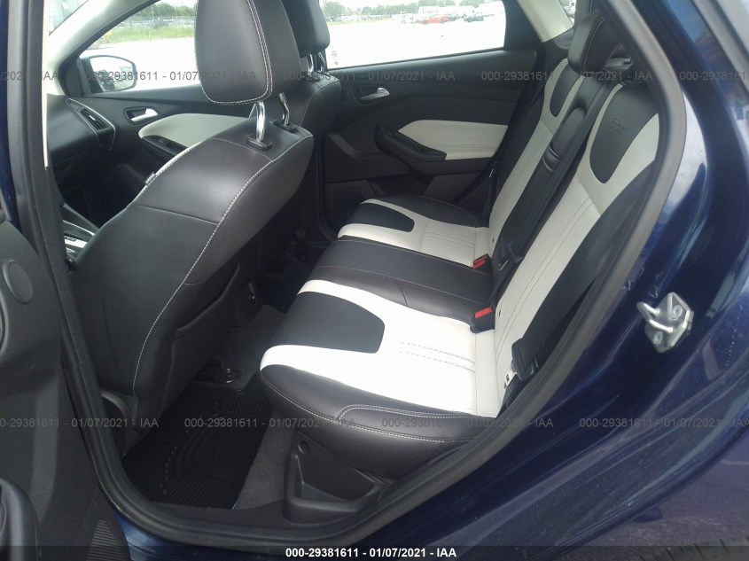 FORD FOCUS 1FAHP3J28CL138362