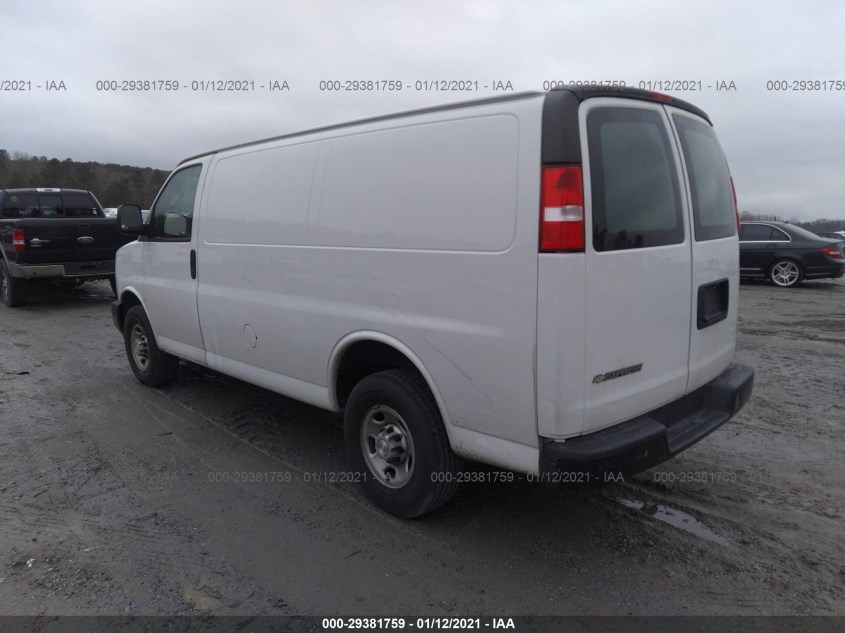 CHEVROLET EXPRESS CARGO VAN 1GCWGAFP9K1176039