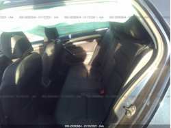 VOLKSWAGEN GOLF 3VW217AU9GM037407