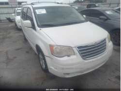 CHRYSLER TOWN & COUNTRY 2A4RR5D15AR413479