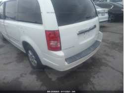 CHRYSLER TOWN & COUNTRY 2A4RR5D15AR413479