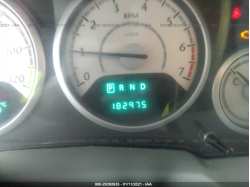 CHRYSLER TOWN & COUNTRY 2A4RR5D15AR413479