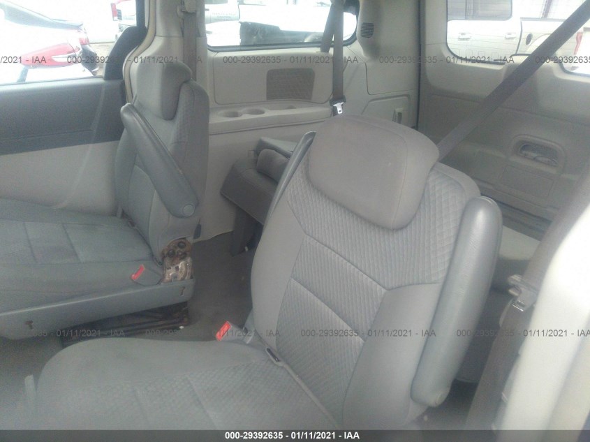 CHRYSLER TOWN & COUNTRY 2A4RR5D15AR413479