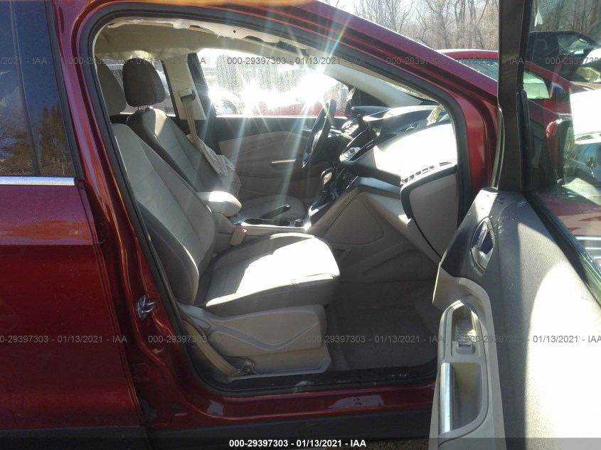 FORD ESCAPE 1FMCU0GX1GUB44496