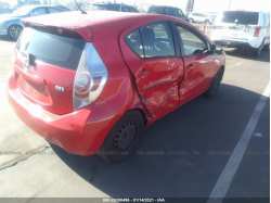 TOYOTA PRIUS C JTDKDTB36C1017194