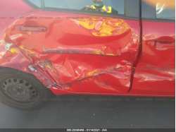 TOYOTA PRIUS C JTDKDTB36C1017194