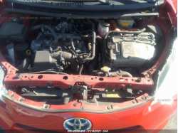 TOYOTA PRIUS C JTDKDTB36C1017194