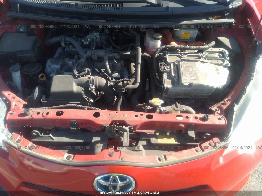 TOYOTA PRIUS C JTDKDTB36C1017194