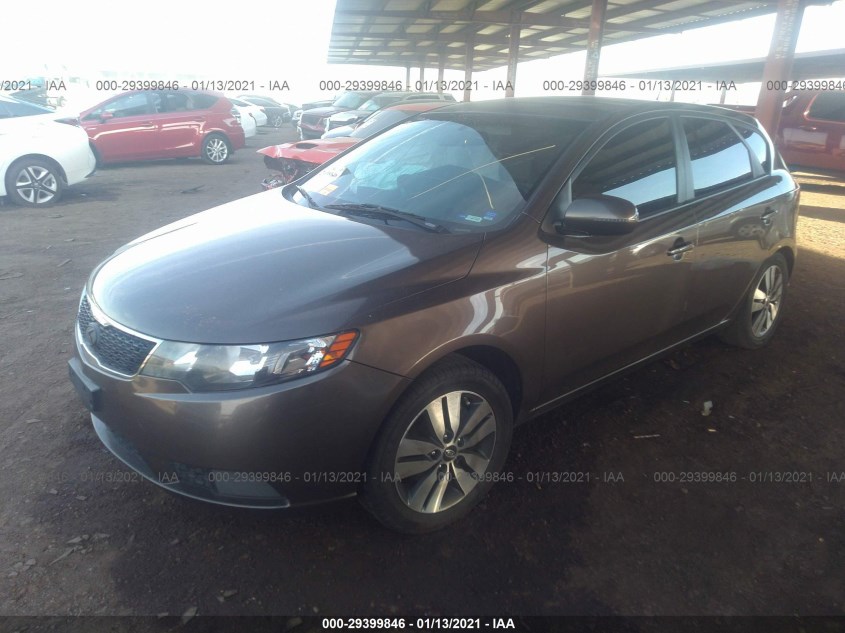 KIA FORTE 5-DOOR KNAFU5A21D5744532
