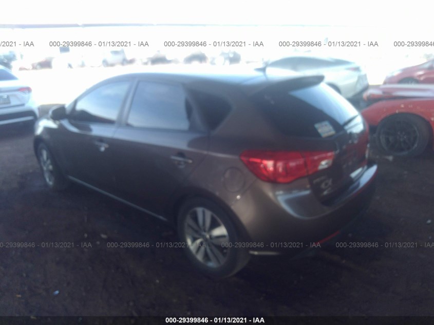 KIA FORTE 5-DOOR KNAFU5A21D5744532