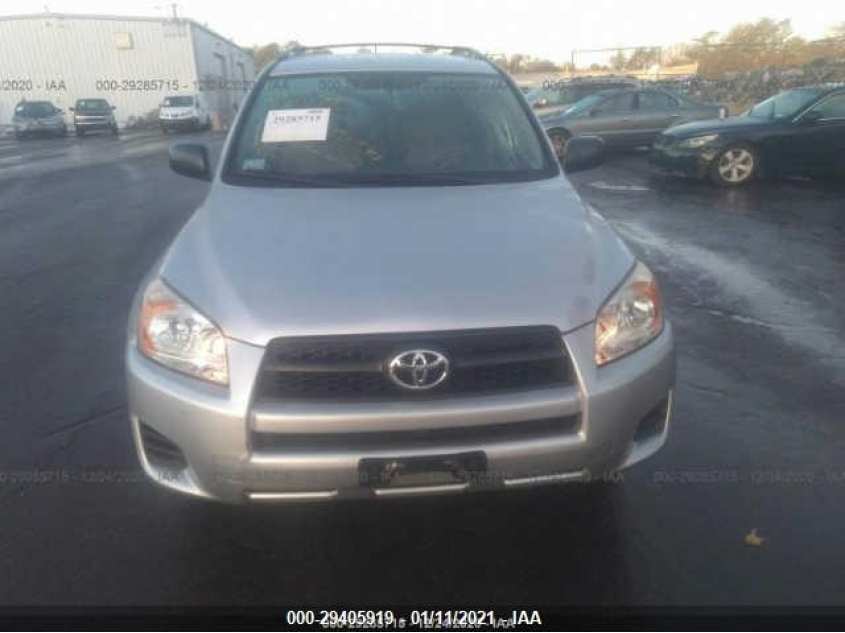 TOYOTA RAV4 JTMBF4DV3BD041688