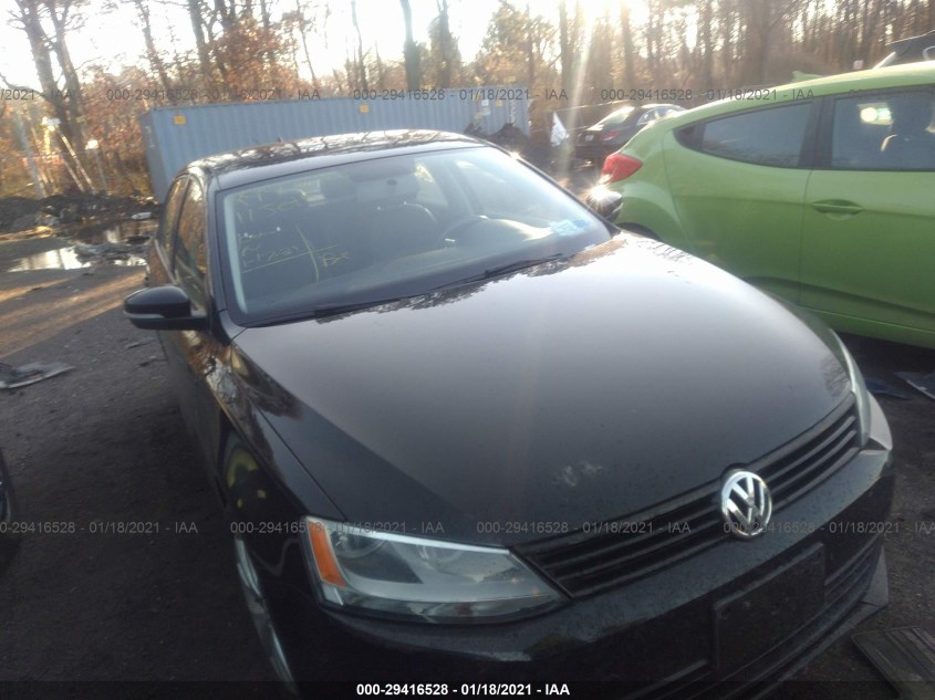 VOLKSWAGEN JETTA SEDAN 3VWDZ7AJ5BM347165