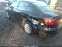 VOLKSWAGEN JETTA SEDAN 3VWDZ7AJ5BM347165